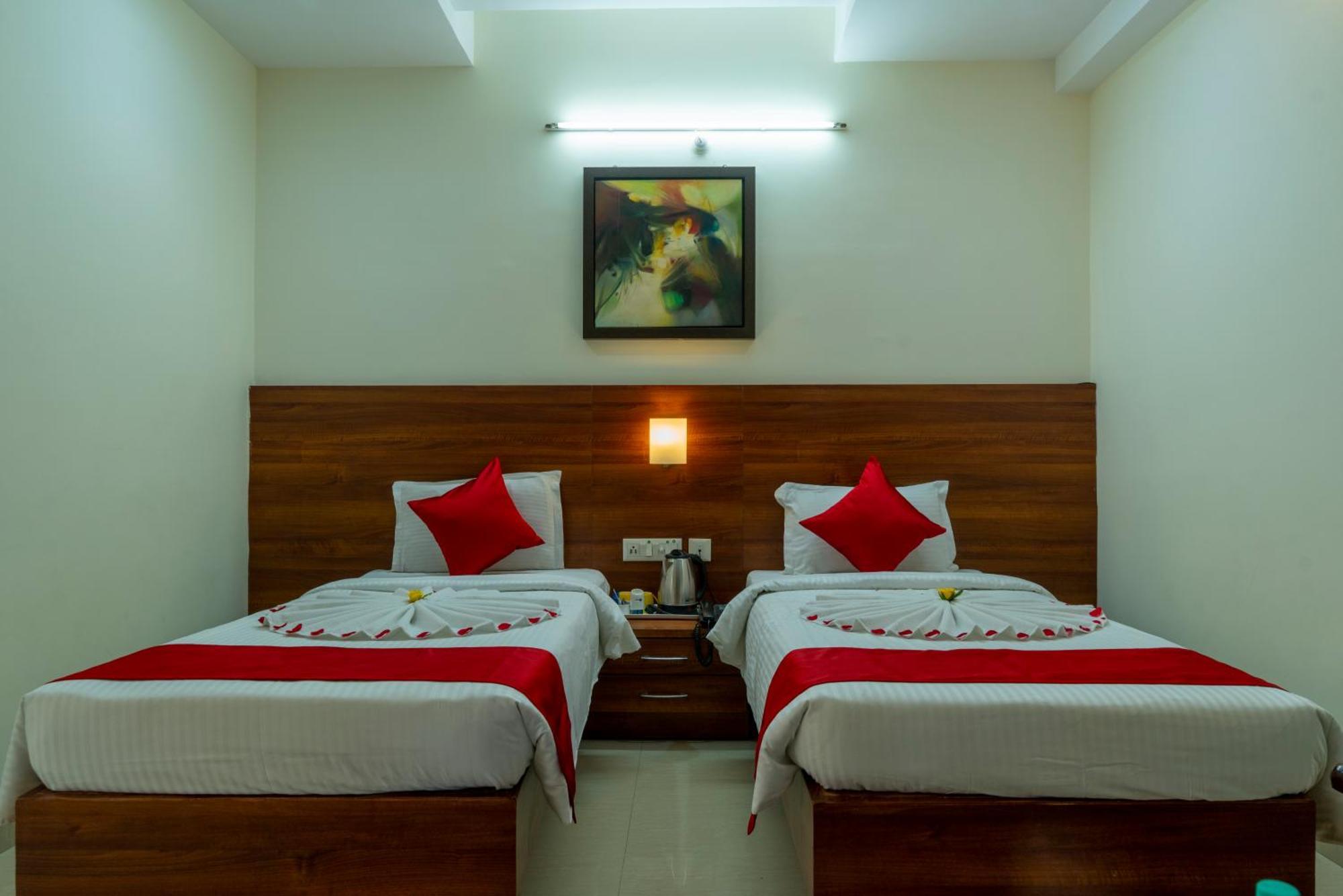 Hotel Krrish Inn - Ameerpet, Hyderabad Exterior foto