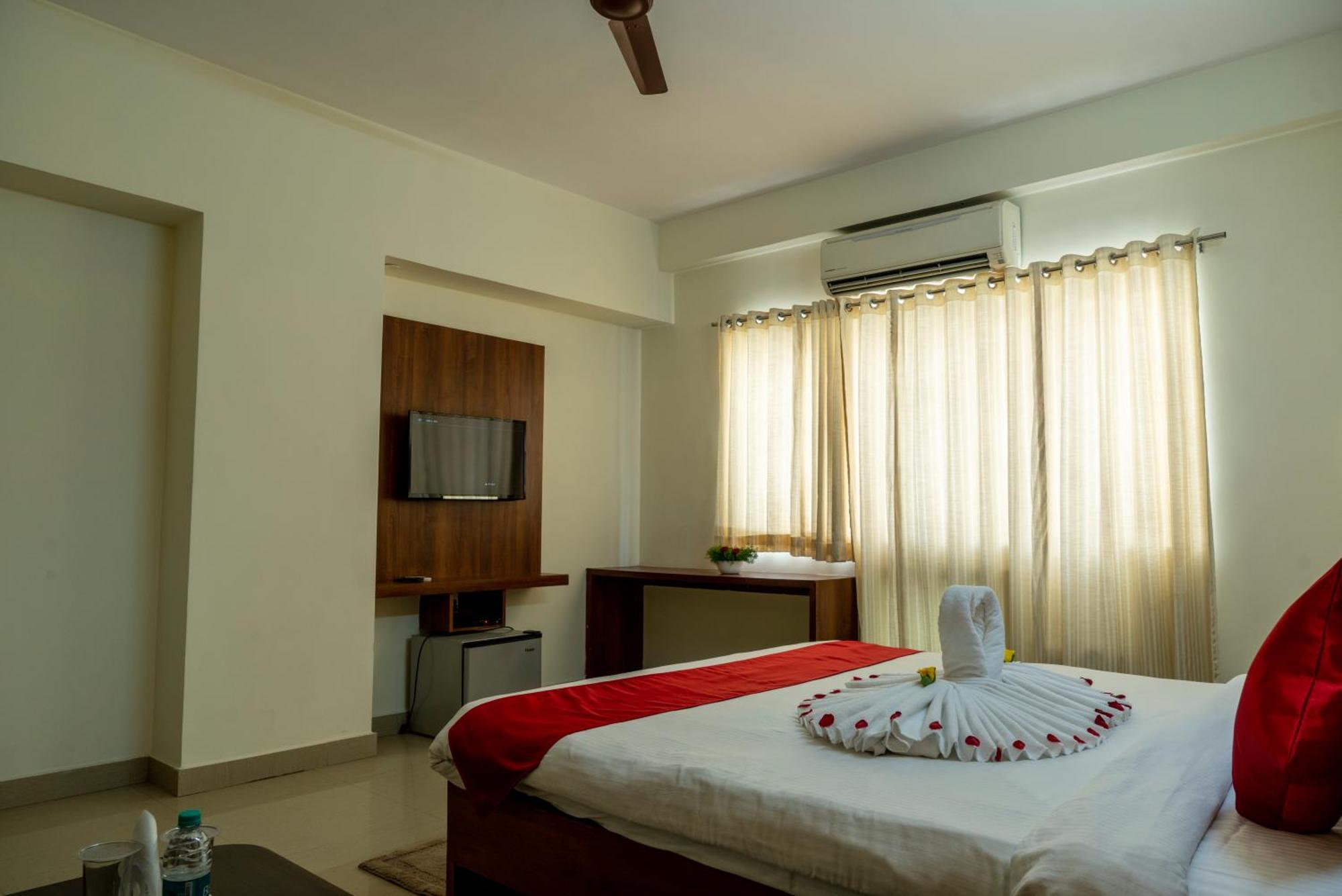 Hotel Krrish Inn - Ameerpet, Hyderabad Exterior foto